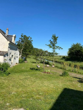 Petite maison au bord du canal